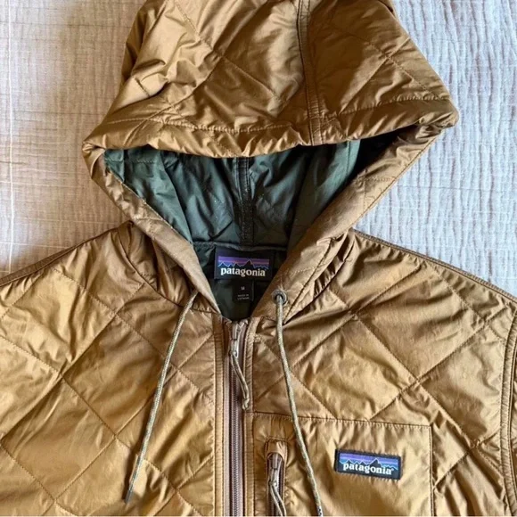 Patagonia Men's Diamond Quilted Bomber Hoody - Picture 4 of 4